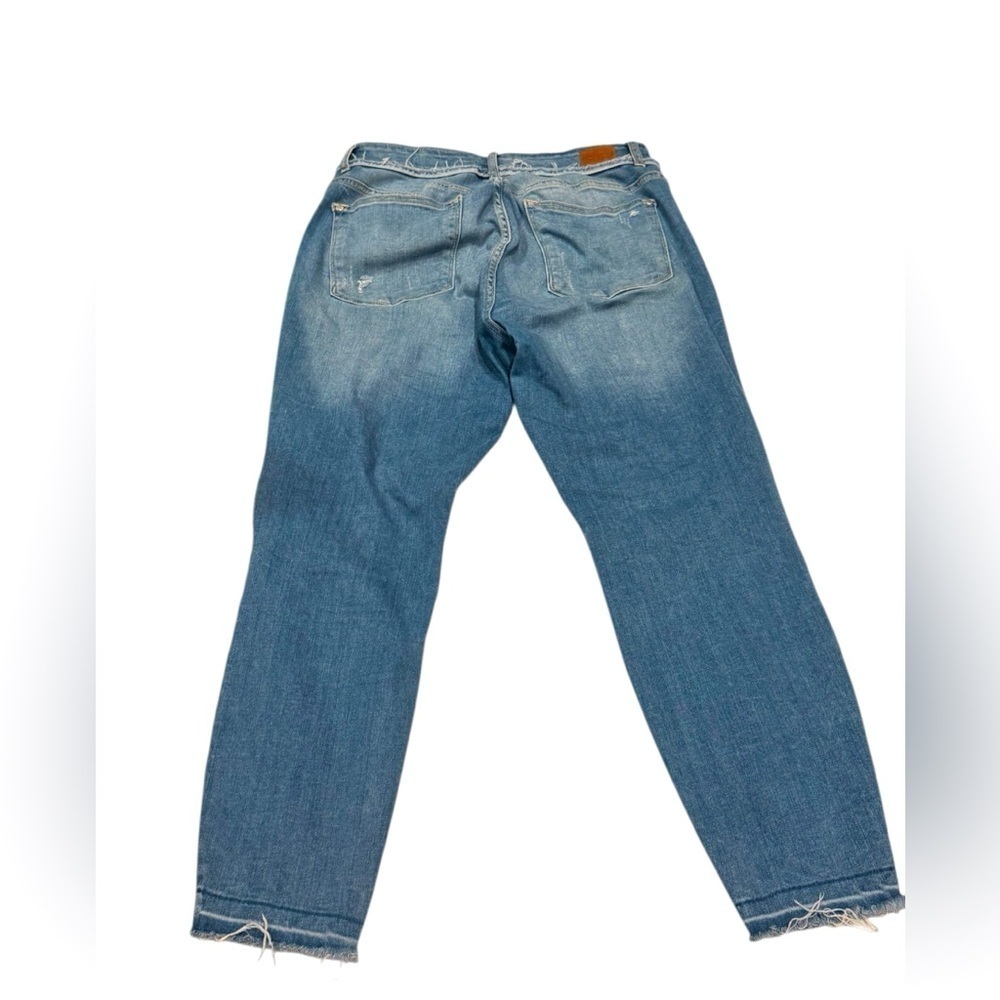 Judy Blue Skinny Fit Jeans Classic Distressed Slim Medium Wash Plus Size 16W - Picture 3 of 5